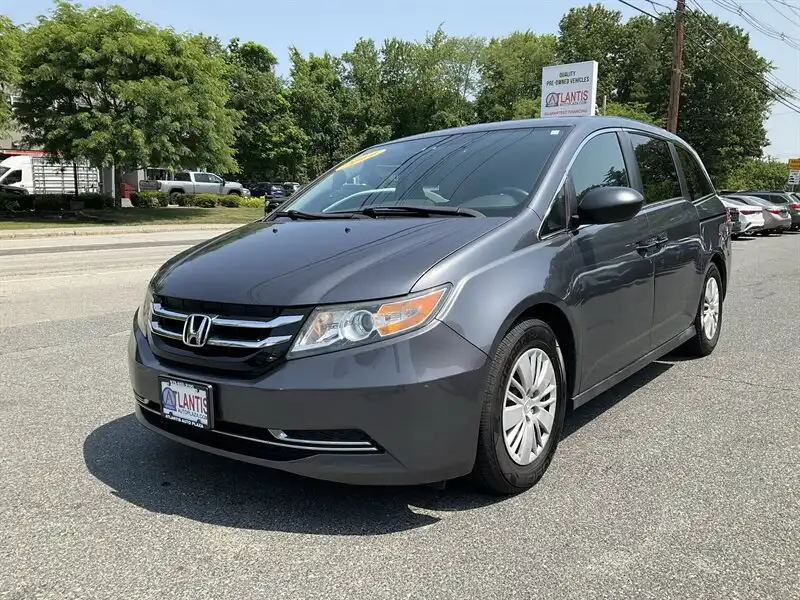 2014 Honda Odyssey LX's photo