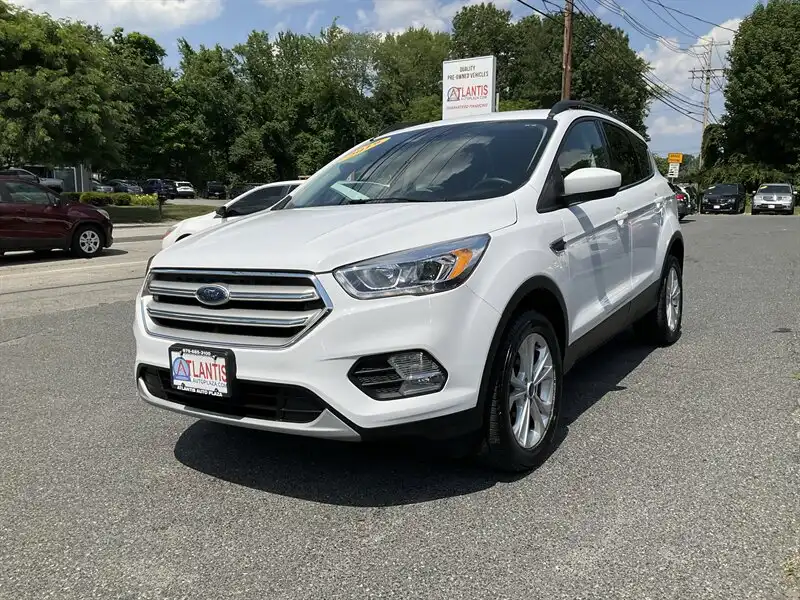 2019 Ford Escape SEL 4WD's photo