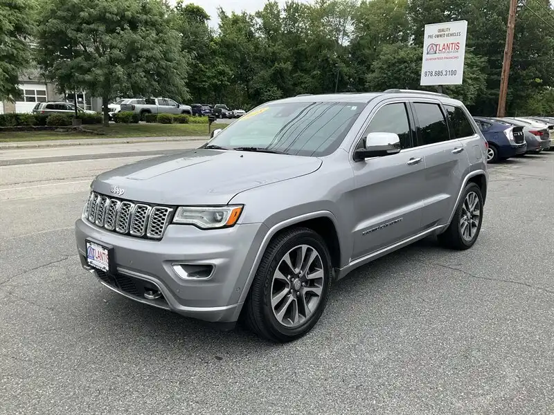 2018 Jeep Grand Cherokee Overland 4WD's photo