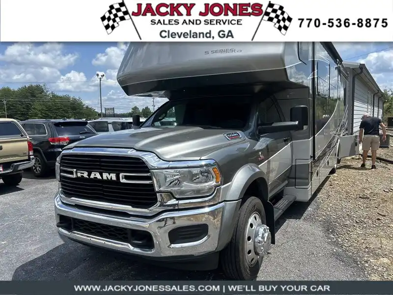 2021 RAM 5500 SLT 4X4 Regular Cab LWB DRW 205" WB's photo