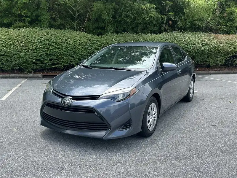 2019 Toyota Corolla L AT's photo