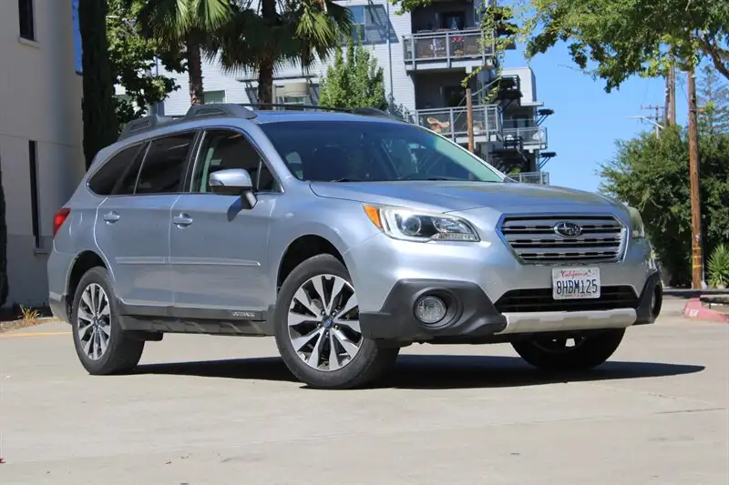 2015 Subaru Outback 2.5i Limited CVT PZEV's photo