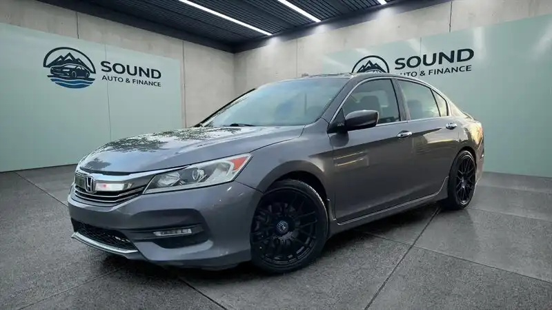 2017 Honda Accord Sport CVT SE's photo