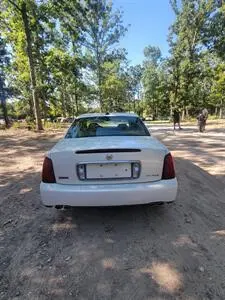 2004 Cadillac DeVille Base photo 3