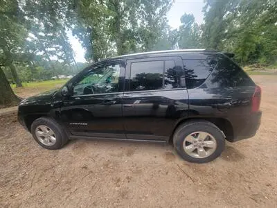 2014 Jeep Compass Sport photo 5