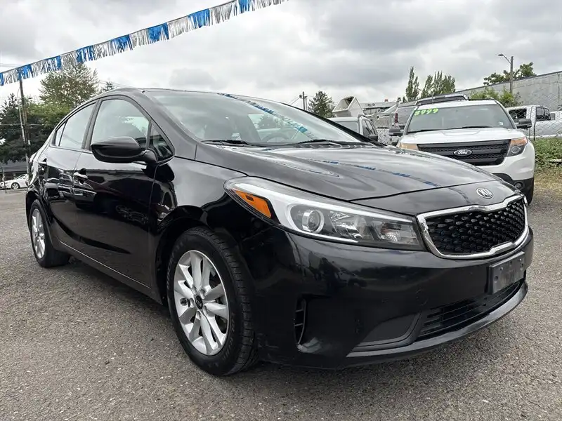 2017 Kia Forte LX AT's photo