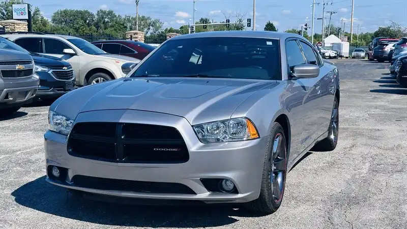 2014 Dodge Charger SXT's photo