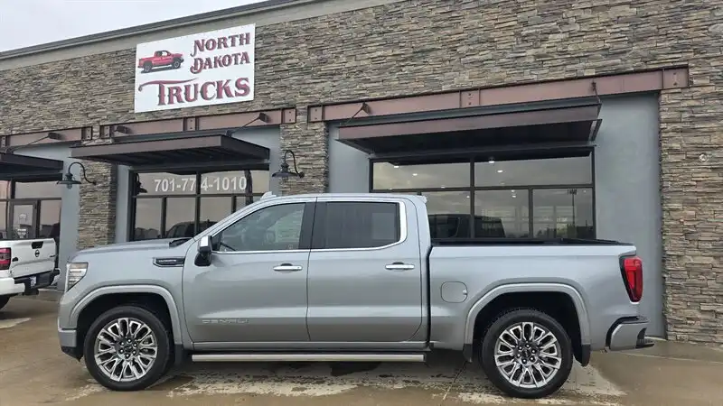 2025 GMC Sierra Denali Ultimate 4WD Crew Cab Short Box's photo