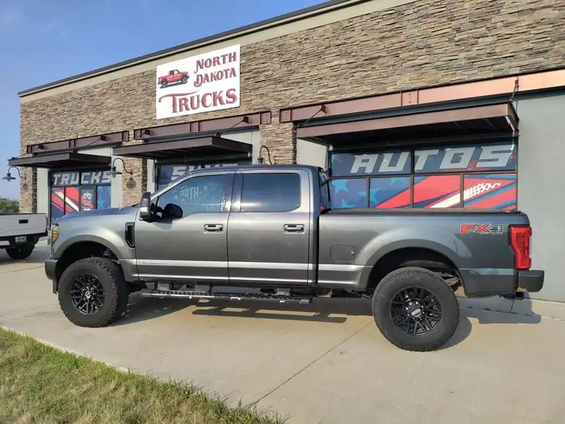 2019 Ford F-250 Lariat 4x4 Crew Cab 6-3/4' Box's photo
