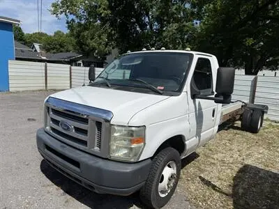2011 Ford E-Series undefined photo 3