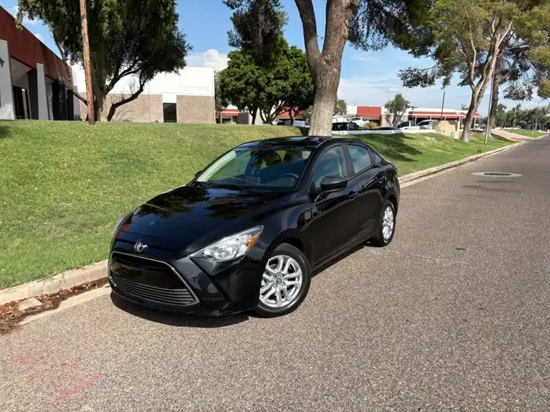 2018 Toyota Yaris iA AT's photo