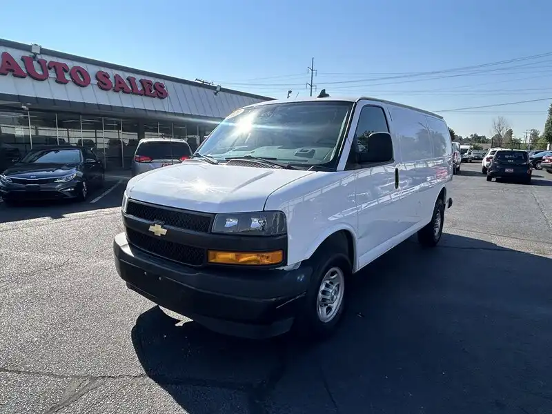 2020 Chevrolet Express Work Van HD 2500's photo