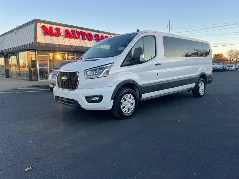 2023 Ford Transit 350 XL Low Roof Sliding Pass. 148's photo