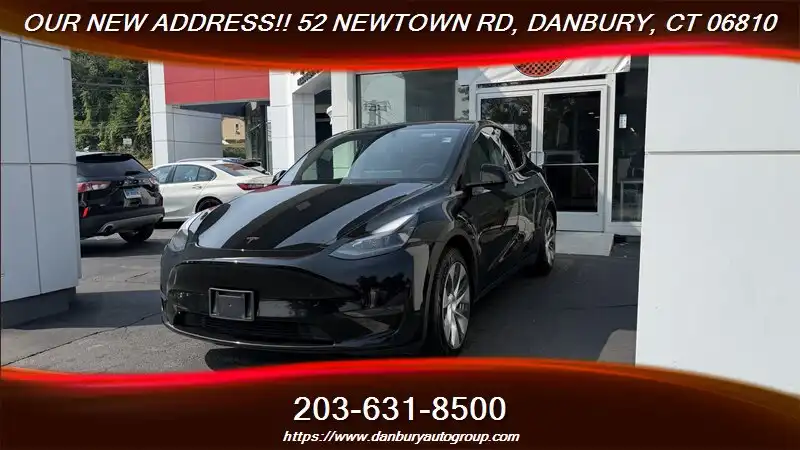 2024 Tesla Model Y Long Range Rear Wheel Drive's photo