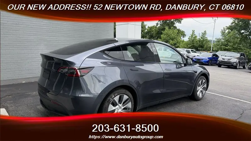 2023 Tesla Model Y Rear Wheel Drive photo 5