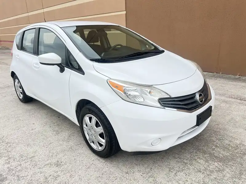 2016 Nissan Versa Note 1.6 SV CVT's photo