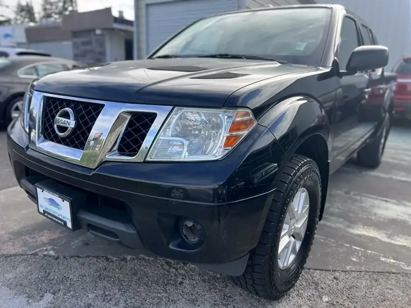 2015 Nissan Frontier's photo