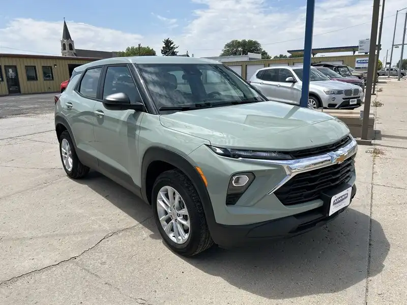 2026 Chevrolet Trailblazer LS AWD's photo