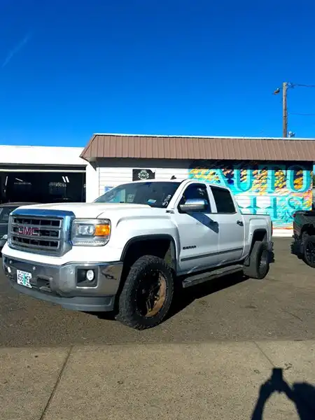2014 GMC Sierra 4WD Crew Cab SLT SWB's photo