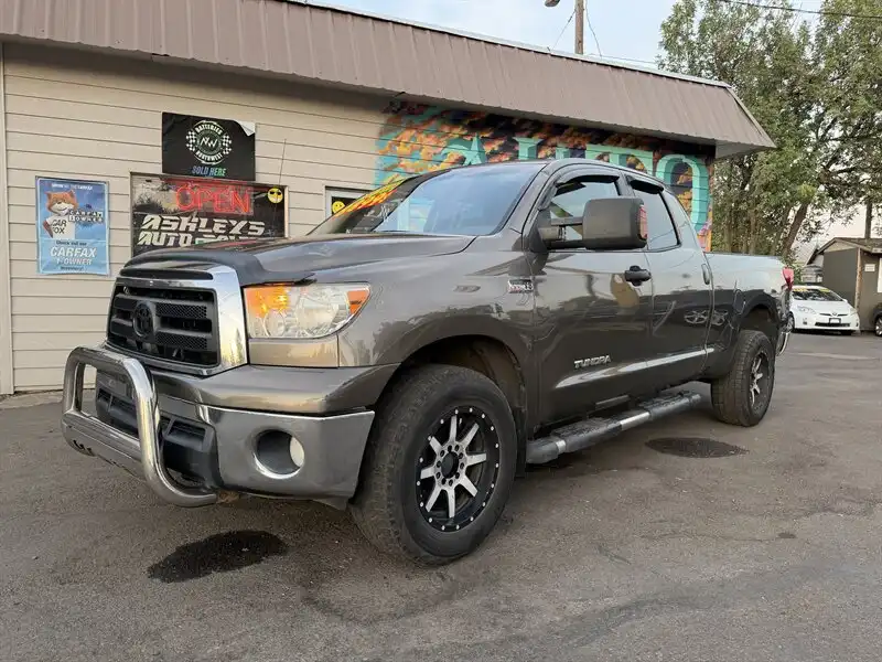 2012 Toyota Tundra 5.7 Auto 4WD Tundra Grade Double Cab's photo