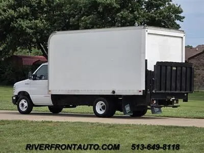 2019 Ford E-Series SRW E-350 Super Duty 138 in WB photo 3