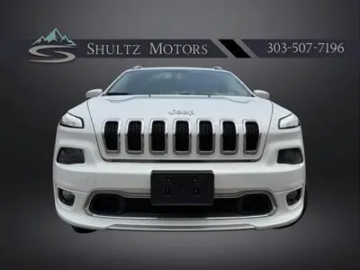 2017 Jeep Cherokee Overland 4X4 photo 4