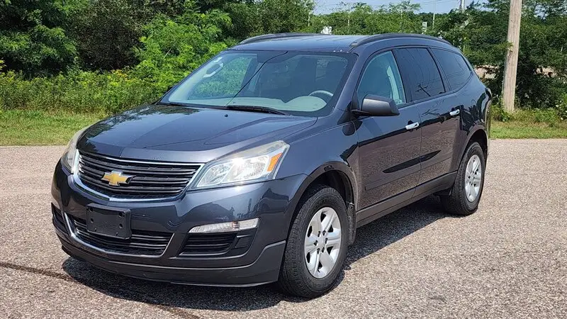 2014 Chevrolet Traverse LS FWD photo 1