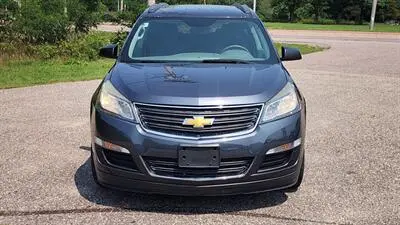 2014 Chevrolet Traverse LS FWD photo 2