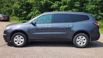 2014 Chevrolet Traverse LS FWD photo 4