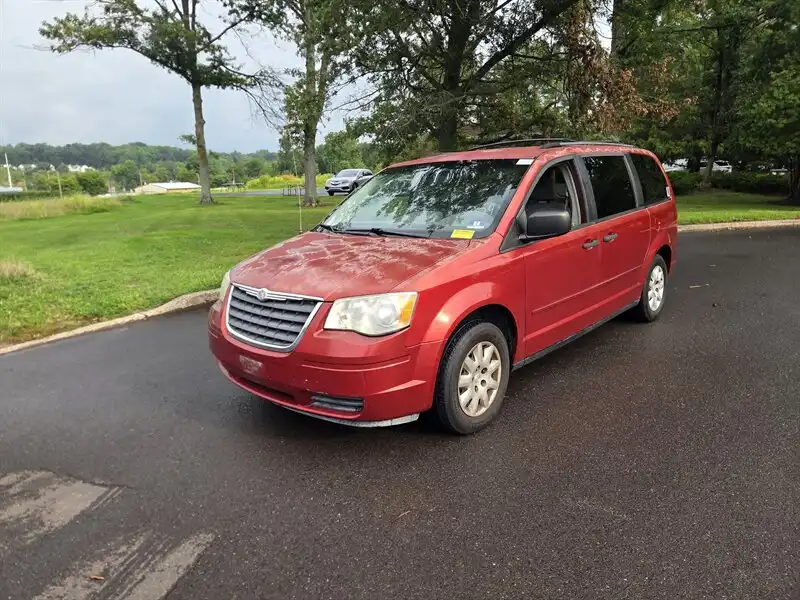2008 Chrysler Town & Country LX's photo