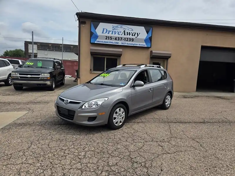 2011 Hyundai Elantra Touring GLS A/T's photo