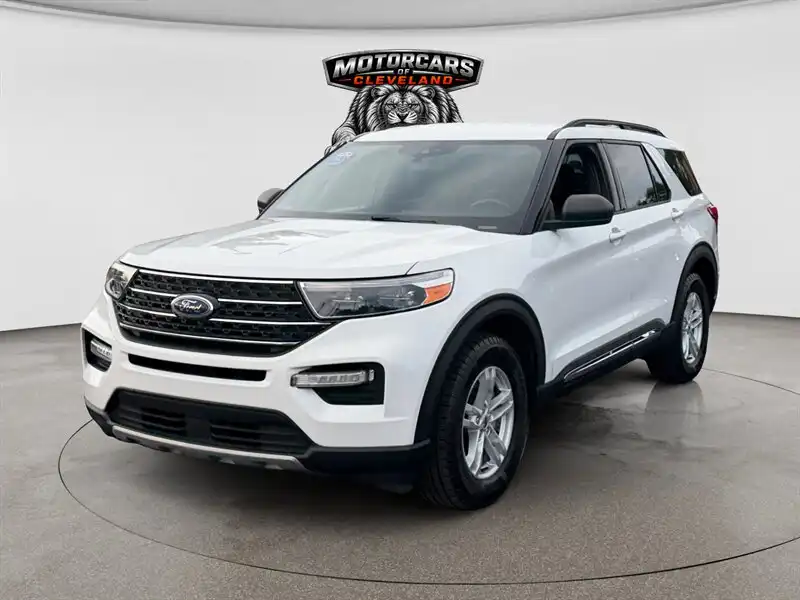 2020 Ford Explorer XLT 4WD's photo