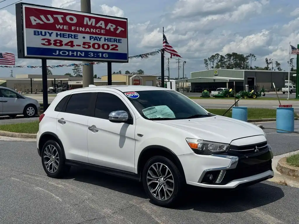 2018 Mitsubishi Outlander Sport 2.4 SE 2WD CVT's photo
