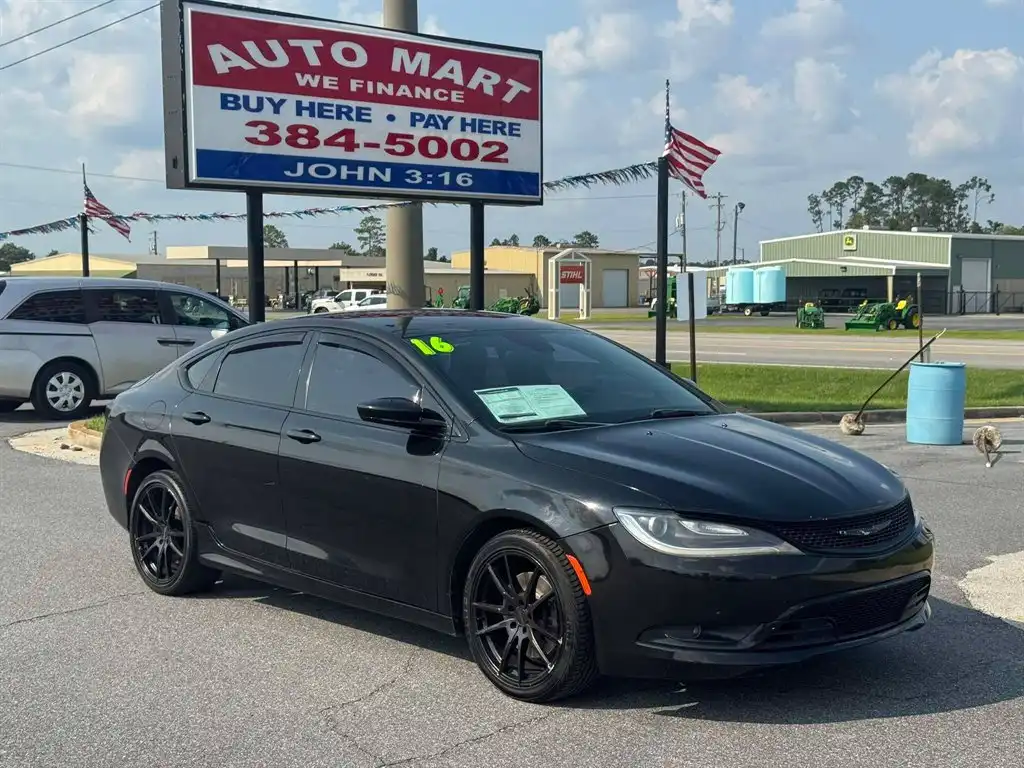 2016 Chrysler 200 S AWD's photo