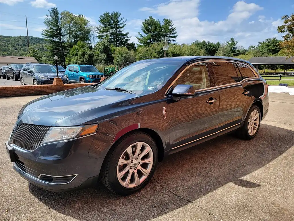 2014 Lincoln MKT 3.5 EcoBoost AWD's photo