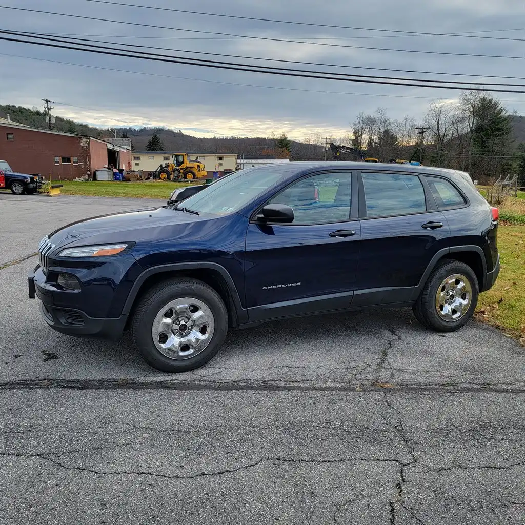 2014 Jeep Cherokee Sport 4WD's photo