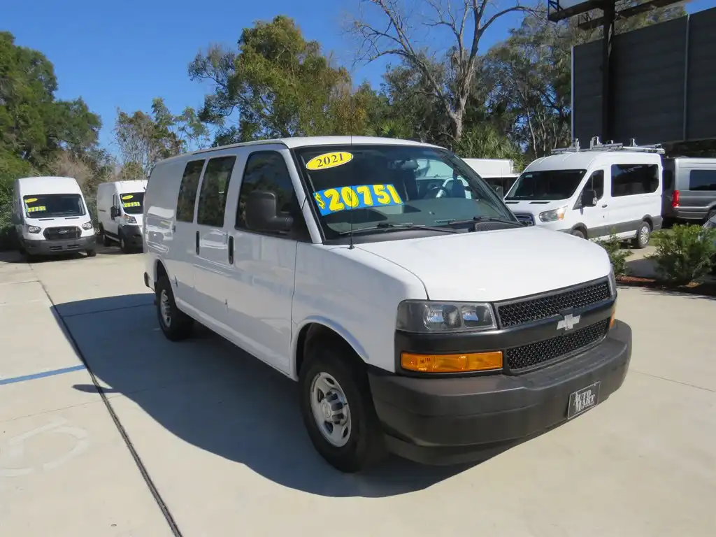 2021 Chevrolet Express Work Van HD 2500's photo