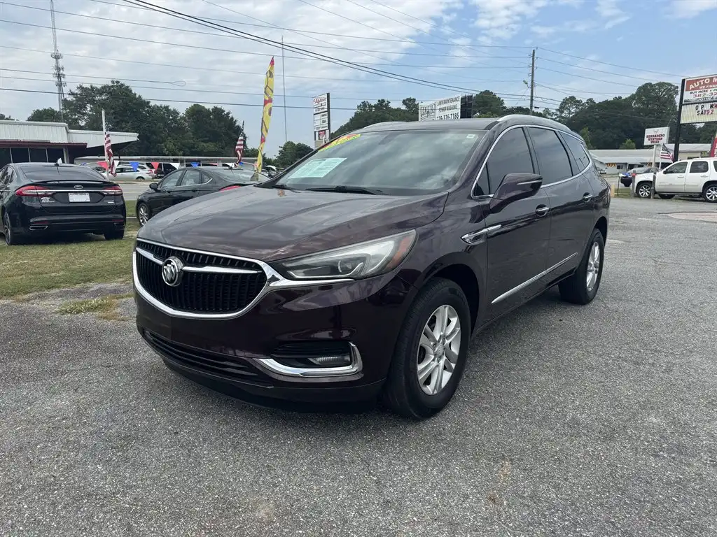 2018 Buick Enclave Essence's photo