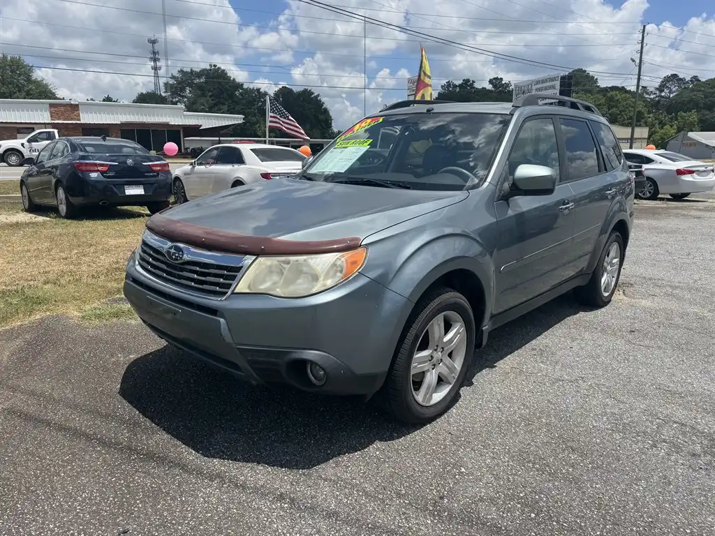 2010 Subaru Forester 2.5X Limited AT's photo