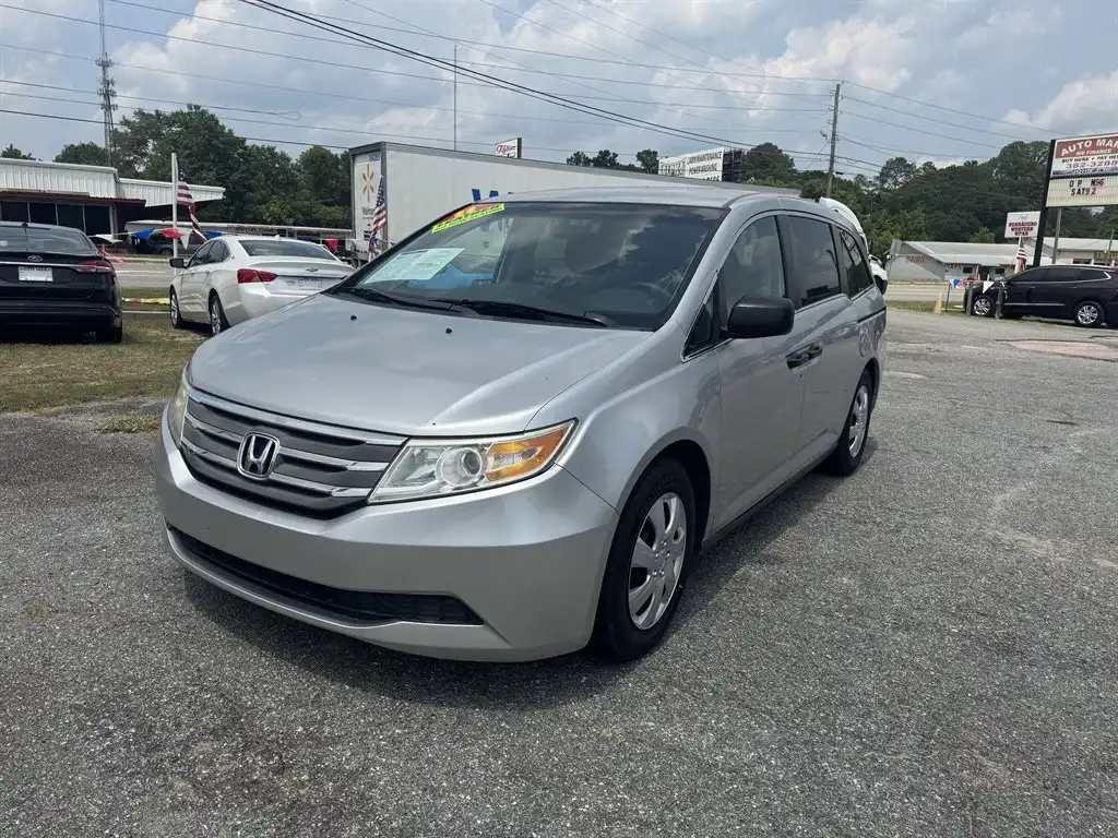 2011 Honda Odyssey LX's photo