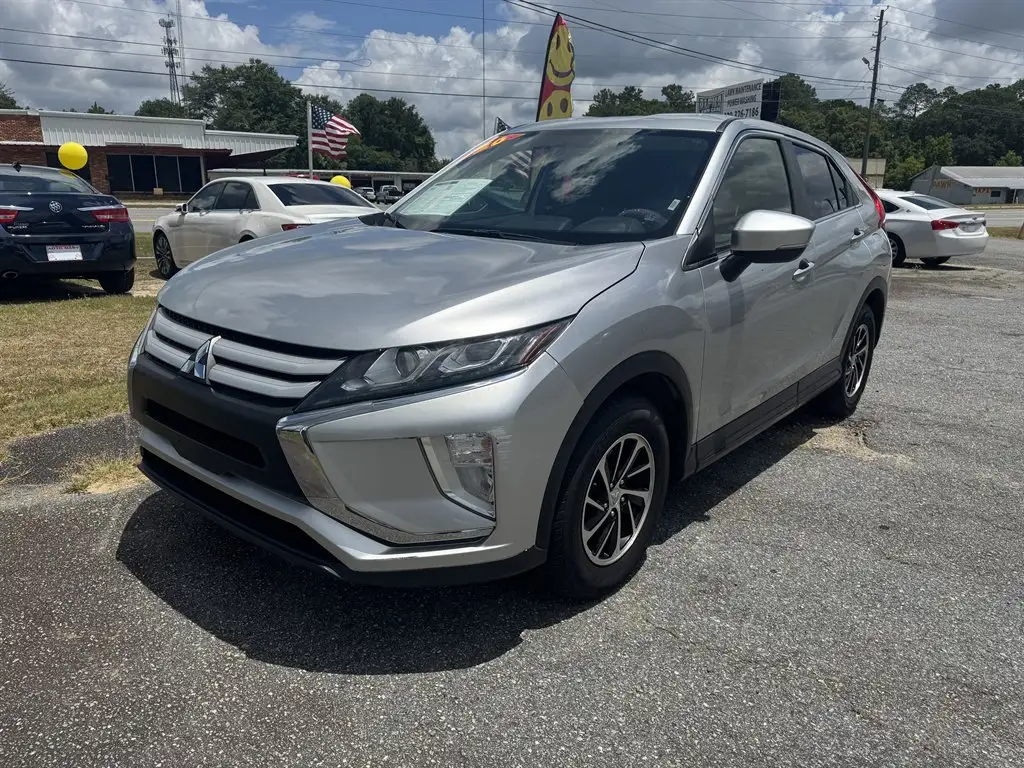 2020 Mitsubishi Eclipse Cross ES 2WD photo 1