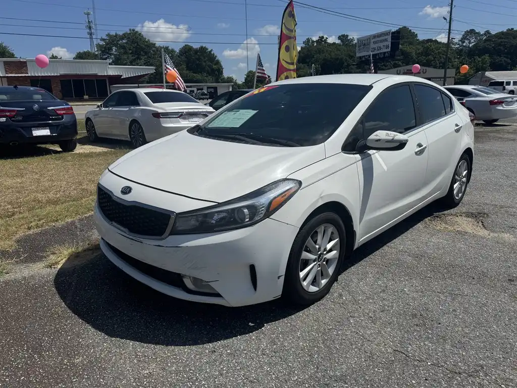 2017 Kia Forte S AT's photo