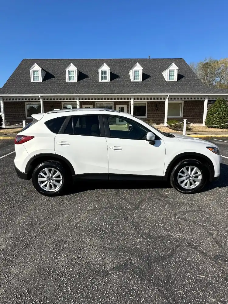 2013 Mazda CX-5 Touring auto's photo