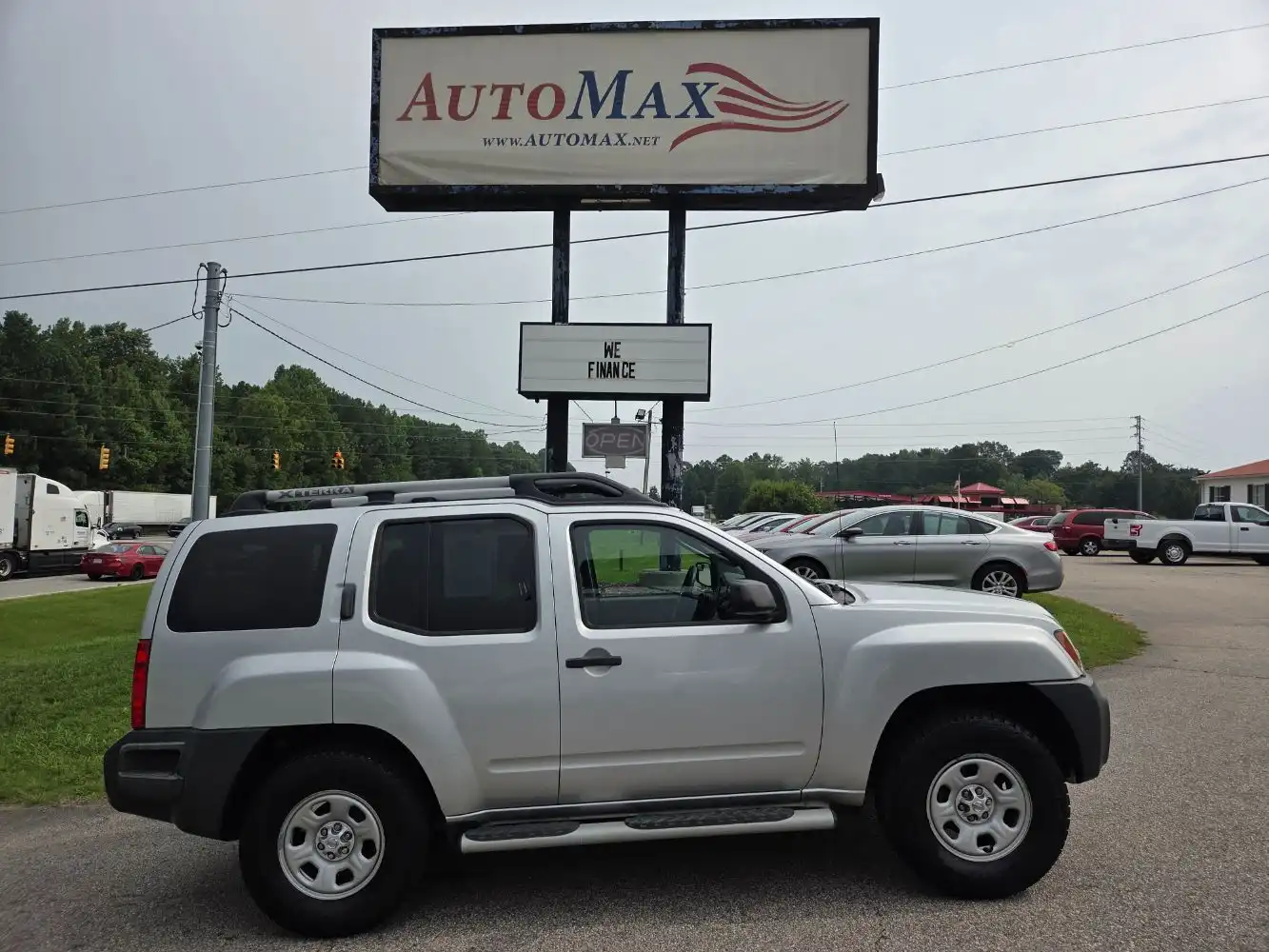 2012 Nissan Xterra X 4x2 AT's photo