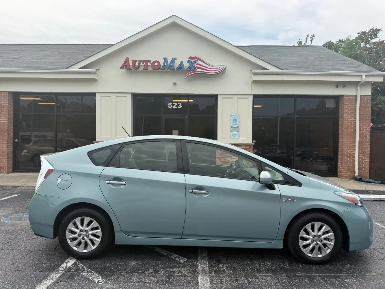 2012 Toyota Prius Base's photo