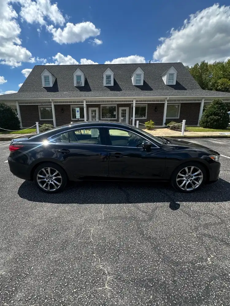 2015 Mazda EZ-6 Grand Touring Auto i's photo