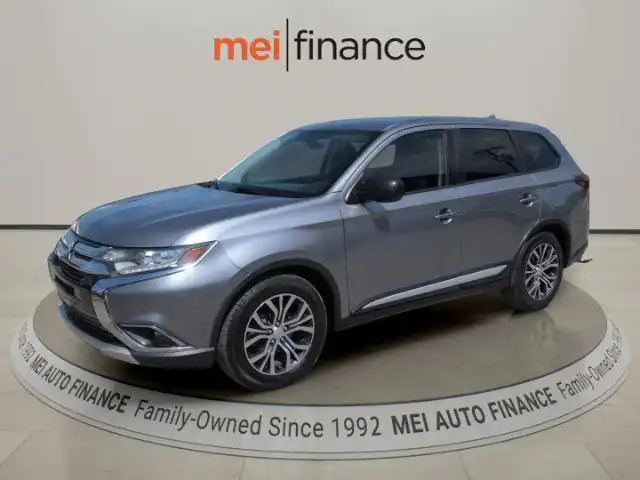 2018 Mitsubishi Outlander ES FWD's photo