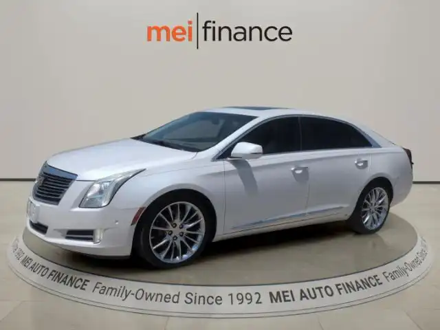2016 Cadillac XTS 3.6L FWD Platinum Collection's photo