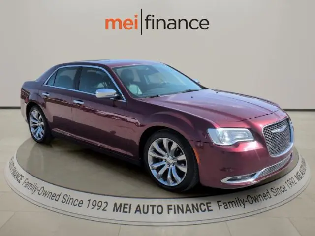 2020 Chrysler 300 Limited photo 3