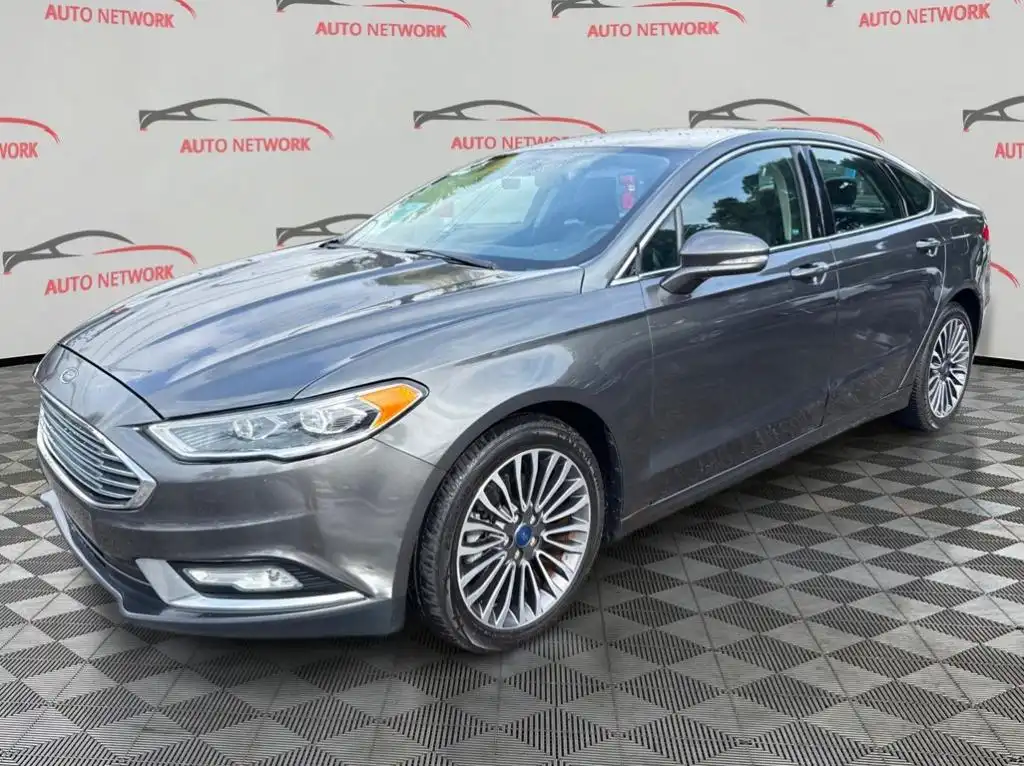 2017 Ford Fusion SE FWD's photo